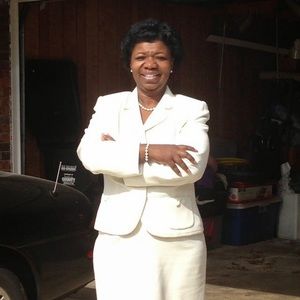 Meet your Posher, Renita